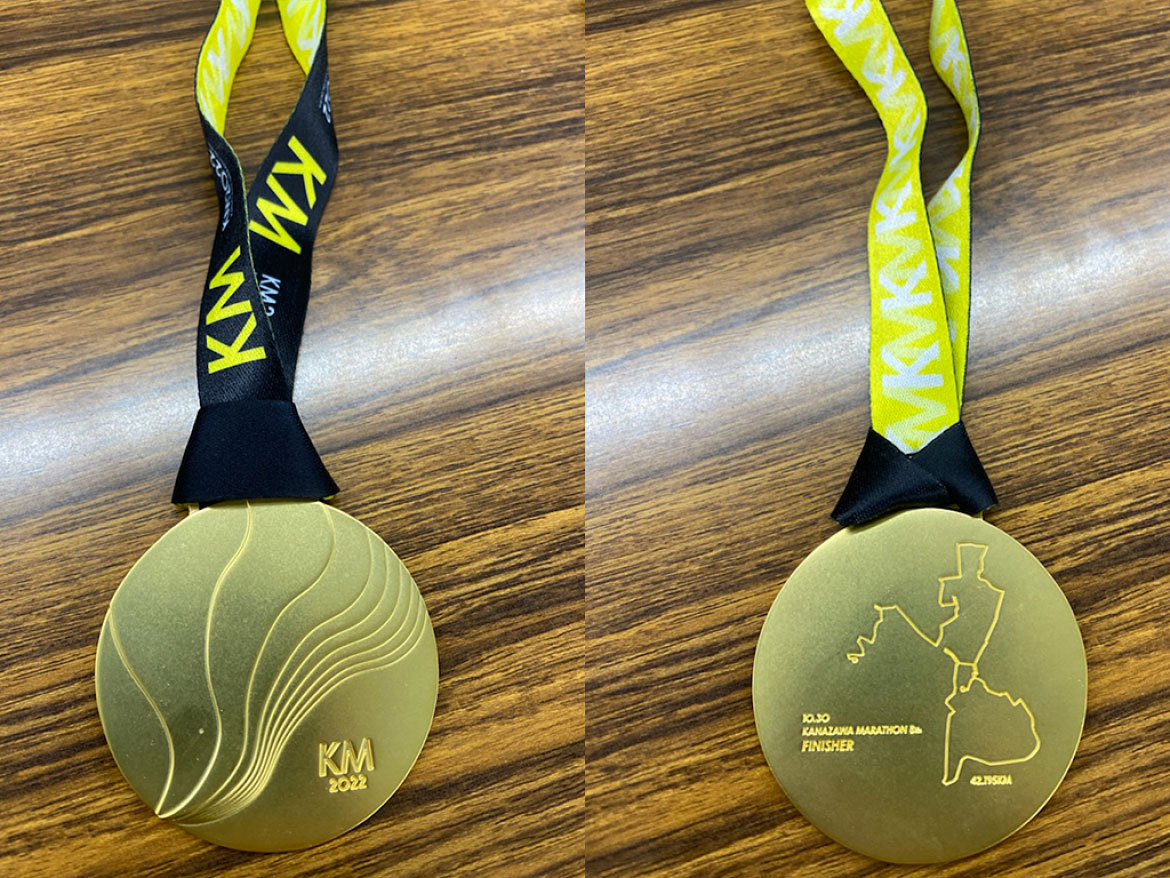 完走者に贈られる記念メダル
